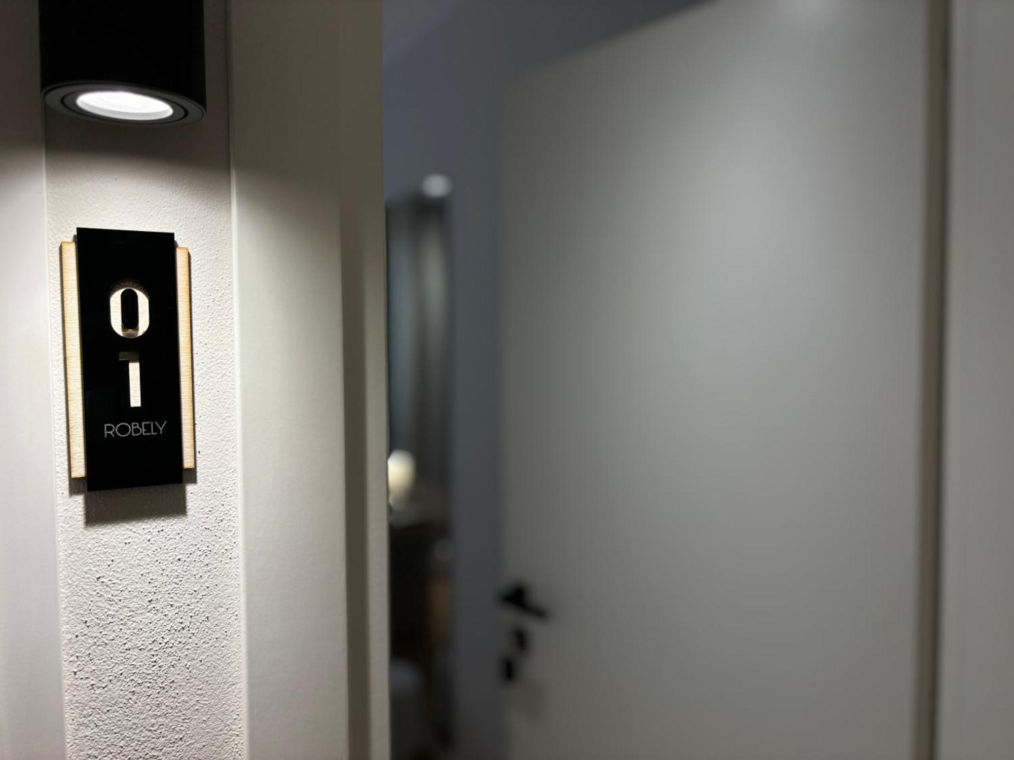 Robely Rooms Альгеро Екстер'єр фото