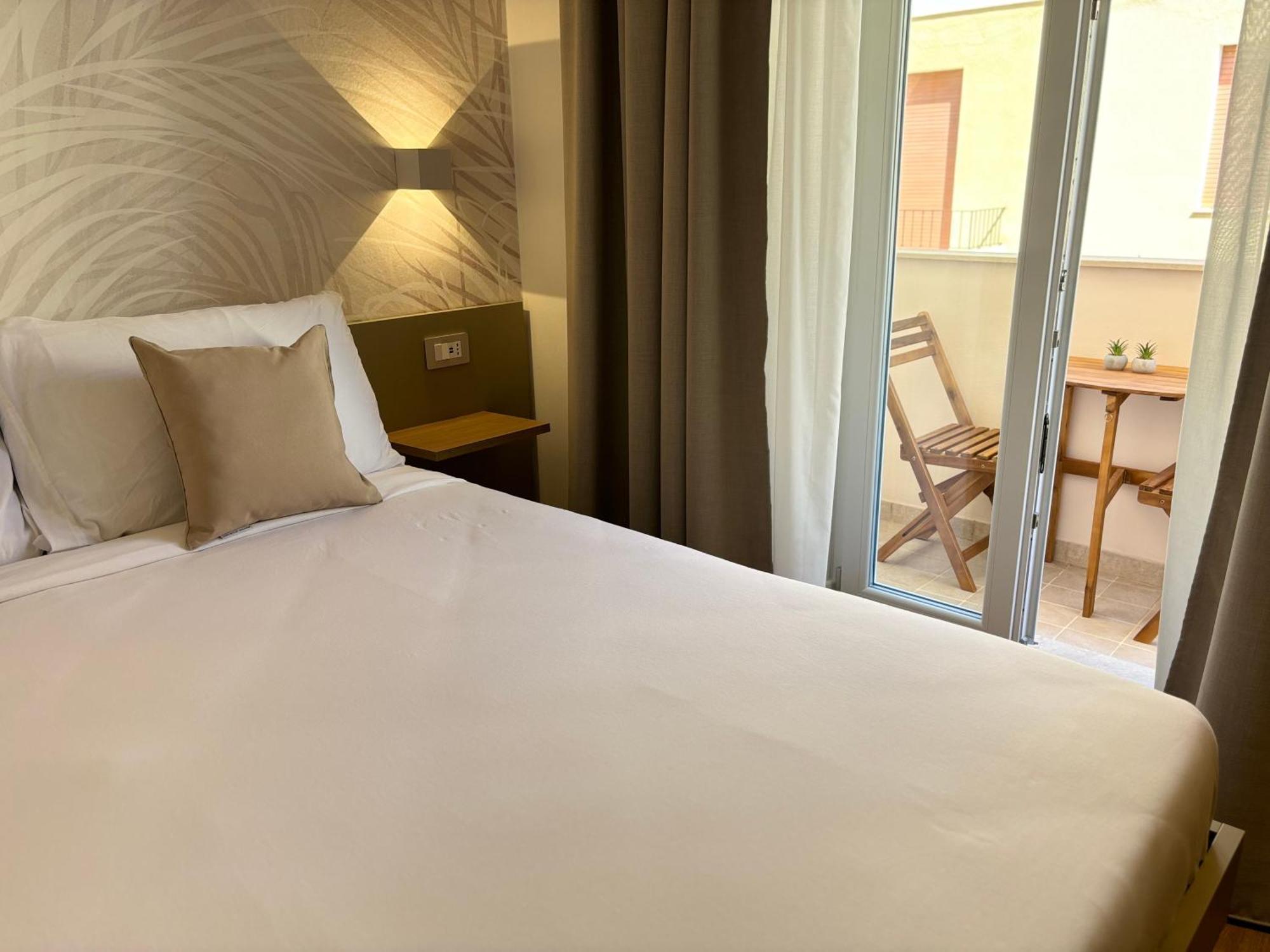 Robely Rooms Альгеро Екстер'єр фото